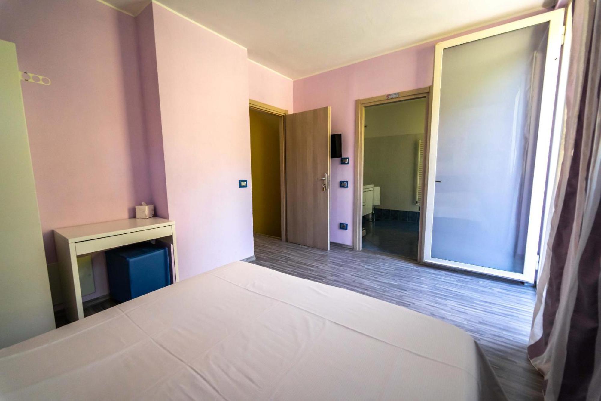 Montebello Lecco Phòng bức ảnh