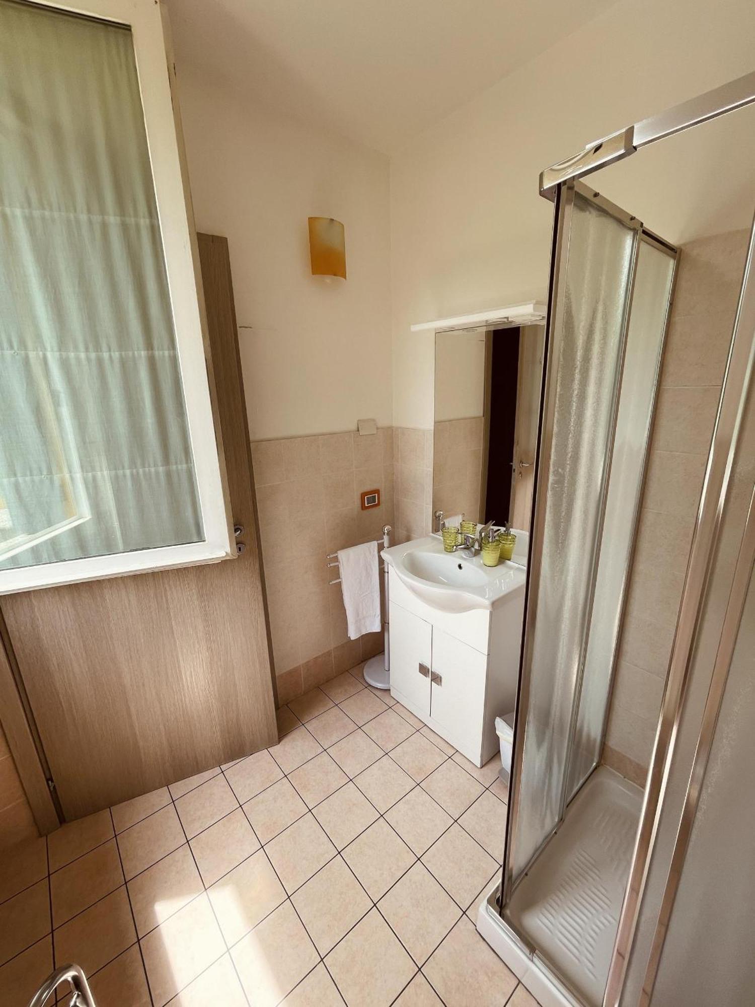 Montebello Lecco Phòng bức ảnh